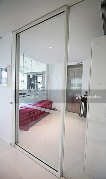 Private Entrance Lobby 