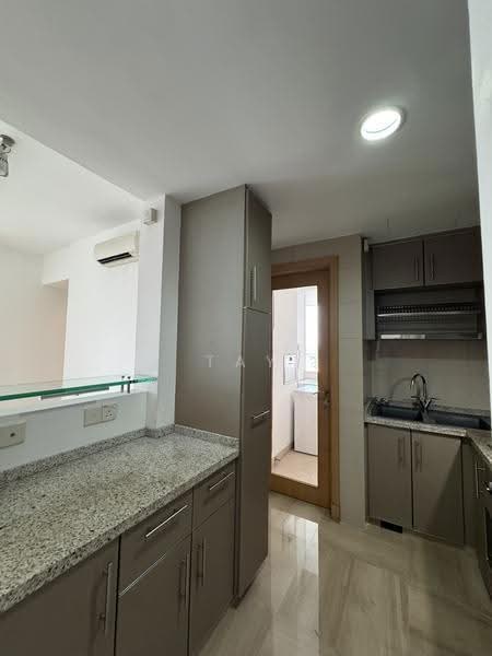 Water Place, 173 Tanjong Rhu Road, East Coast / Marine Parade, 2 Bedrooms, 904 sqft, Condominium For Sale, by Tay Iris, 60014566 - Kitchen - PropertyGuru.com.sg