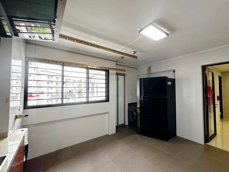 625 Yishun Street 61, 625 Yishun Street 61, 3 Bedrooms, 1,302 sqft, HDB Flat For Rent, by Zac Lim, 60015016 - Kitchen - PropertyGuru.com.sg