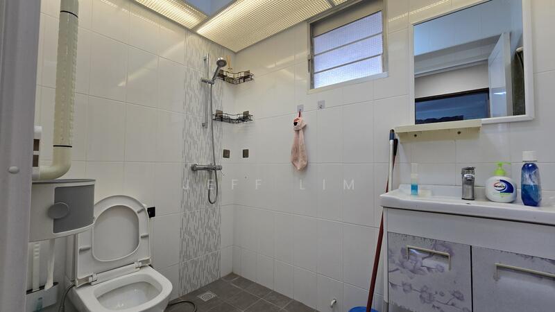 For Rent - 693C Woodlands Avenue 6