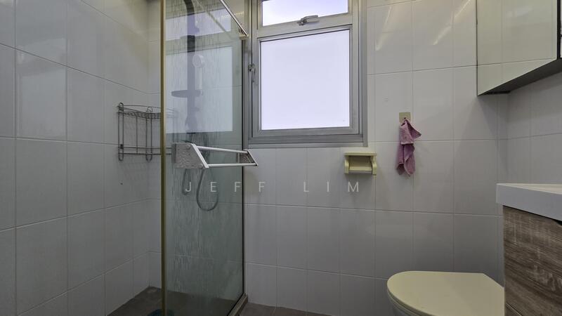 For Rent - 693C Woodlands Avenue 6