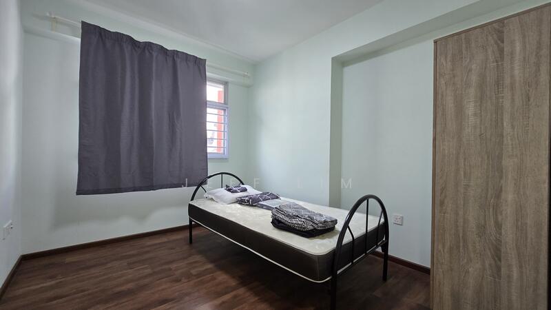 For Rent - 693C Woodlands Avenue 6