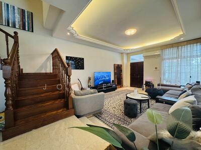 For Sale - A1 location, near Kovan MRT! 999years 3 Storey Semi Detached, suit extension families