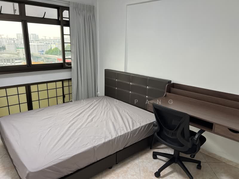 272 Toh Guan Road, 272 Toh Guan Road, 3 Bedrooms, 1,098 sqft, HDB Flat For Rent, by Ronald Pang, 60015282 - PropertyGuru.com.sg