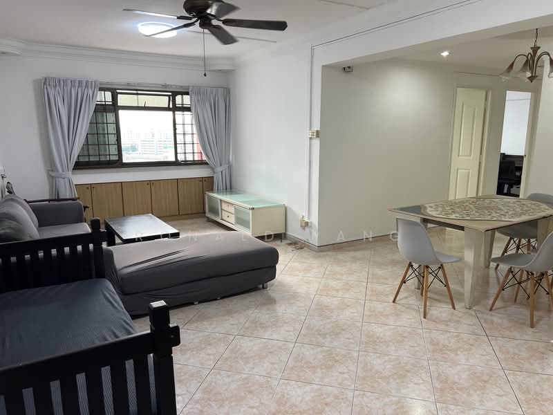 272 Toh Guan Road, 272 Toh Guan Road, 3 Bedrooms, 1,098 sqft, HDB Flat For Rent, by Ronald Pang, 60015282 - PropertyGuru.com.sg