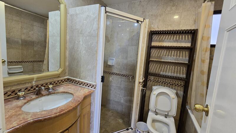 Heritage View, 10 Dover Rise, 3 Bedrooms, 1,195 sqft, Condominium For Rent, by Jack Toi, 60015297 - Bathroom - PropertyGuru.com.sg