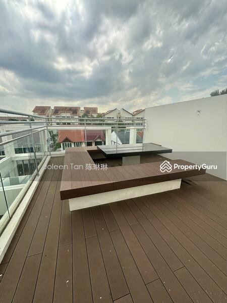 Sky terrace with a scenic view 