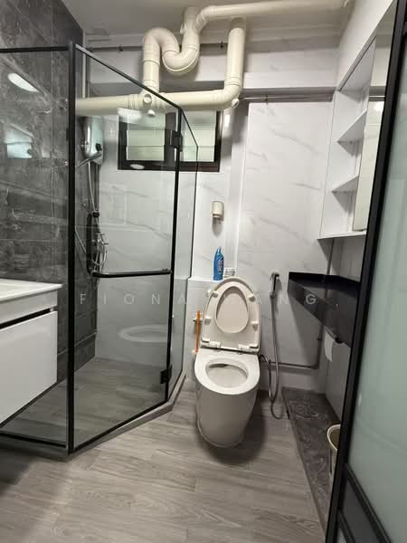 696 Jurong West Central 1, 696 Jurong West Central 1, 3 Bedrooms, 1,324 sqft, HDB Flat For Rent, by Fiona Wang, 60015474 - Bathroom - PropertyGuru.com.sg