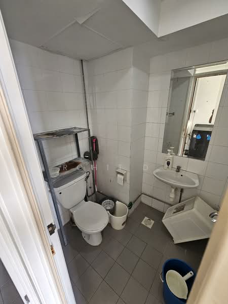 Amber Point, 1 Amber Road, 3 Bedrooms, 1,690 sqft, Condominium For Sale, by Rohit D., 60015477 - Bathroom - PropertyGuru.com.sg