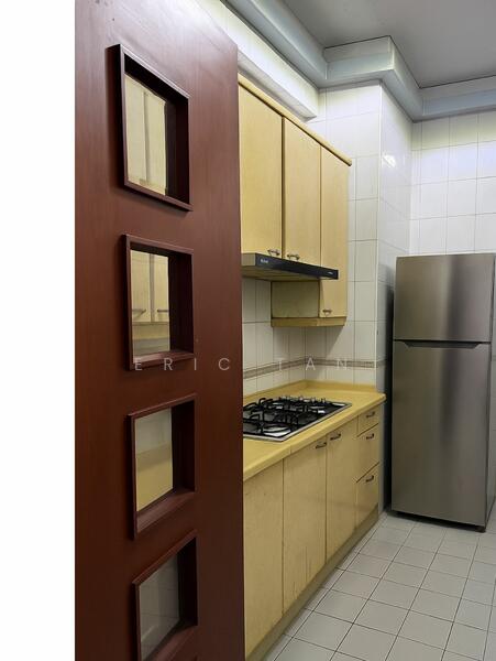 Parc Oasis, 35 Jurong East Avenue 1, Room Rental, 150 sqft, Condominium For Rent, by Eric Tan, 60015921 - Kitchen - PropertyGuru.com.sg