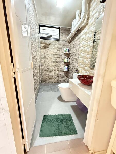 899A Woodlands Drive 50, 899A Woodlands Drive 50, 3 Bedrooms, 1,270 sqft, HDB Flat For Sale, by Farah Ali, 60015944 - Master Toilet - PropertyGuru.com.sg