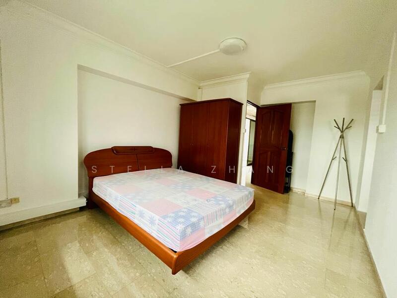 For Sale - 335 Sembawang Close