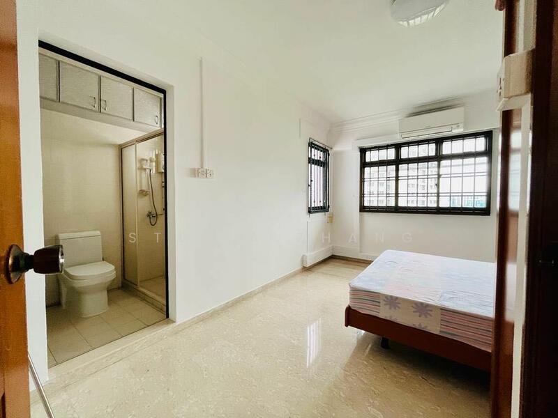 For Sale - 335 Sembawang Close