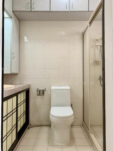 For Sale - 335 Sembawang Close