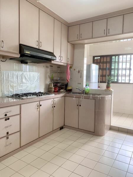 For Sale - 335 Sembawang Close