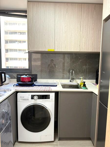 Verticus, 5 Jalan Kemaman, 2 Bedrooms, 753 sqft, Condominium For Rent, by Gerald Ng, 60016092 - Kitchen - PropertyGuru.com.sg