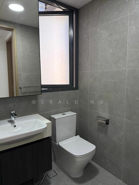 Verticus, 5 Jalan Kemaman, 2 Bedrooms, 753 sqft, Condominium For Rent, by Gerald Ng, 60016092 - Bathroom - PropertyGuru.com.sg