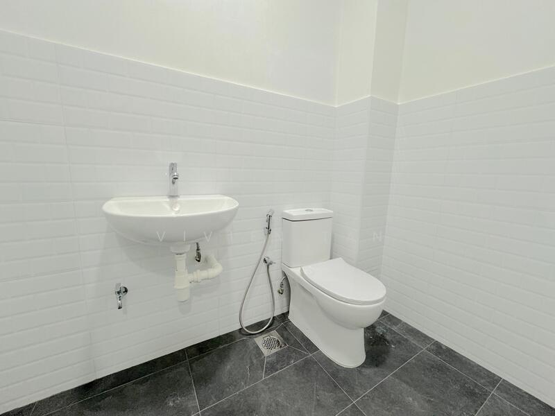 Club Street Office with 2 Toilets, Duxton Road/ Ann Siang Road/ Tras Street, 1,700 sqft, Shop / Shophouse For Rent, by Vivien Tan, 60016117 - CommercialGuru.com.sg