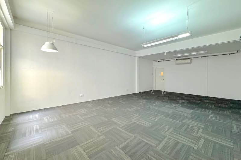 Club Street Office with 2 Toilets, Duxton Road/ Ann Siang Road/ Tras Street, 1,700 sqft, Shop / Shophouse For Rent, by Vivien Tan, 60016117 - CommercialGuru.com.sg