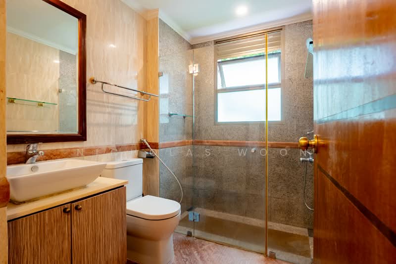 Hillbrooks, 88 Hillview Avenue, 2 Bedrooms, 1,270 sqft, Condominium For Sale, by Nicholas Woon, 60016166 - Bathroom - PropertyGuru.com.sg