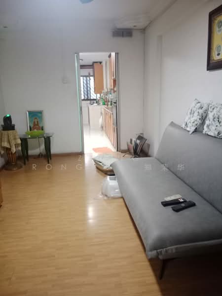715 Clementi West Street 2, 715 Clementi West Street 2, Room Rental, 150 sqft, HDB Flat For Rent, by Zheng Ronghua 郑荣华, 60016170 - Living Room - PropertyGuru.com.sg