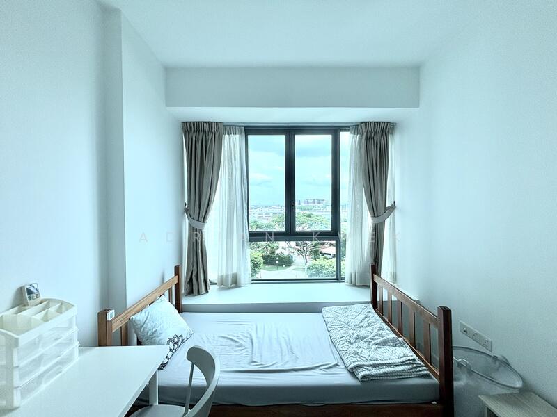 Hundred Trees, 81 West Coast Drive, Room Rental, 200 sqft, Condominium For Rent, by Adrian Kwek, 60016197 - Bedroom - PropertyGuru.com.sg