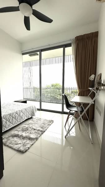 Hundred Trees, 81 West Coast Drive, Room Rental, 200 sqft, Condominium For Rent, by Adrian Kwek, 60016197 - Bedroom - PropertyGuru.com.sg