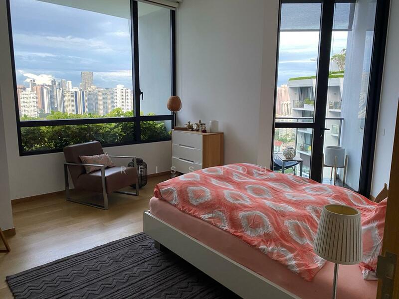 The Crest Condominium For Sale at S$ 2,282,280 | PropertyGuru Singapore - Bedroom
