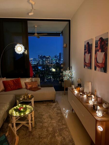 The Crest Condominium For Sale at S$ 2,282,280 | PropertyGuru Singapore - Living Room