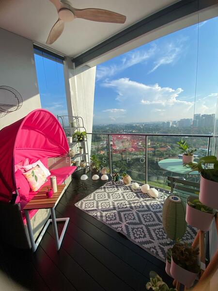 The Crest Condominium For Sale at S$ 2,282,280 | PropertyGuru Singapore - Balcony