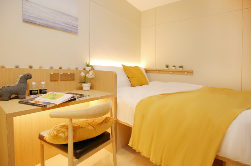 For Rent - Private Studio at Orchard, Near MRT Station.