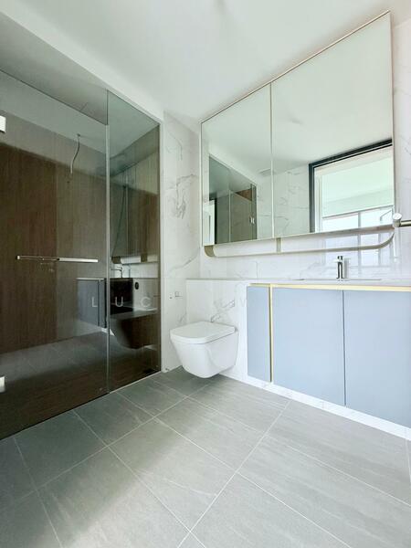 AMO Residence Condominium For Sale at S$ 1,999,000 | PropertyGuru Singapore - Bathroom