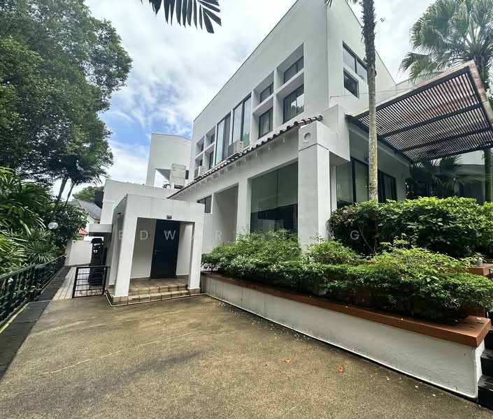 Cornwall Gardens, Tanglin / Holland / Bukit Timah, 5 Bedrooms, 9,000 sqft, Good Class Bungalow For Sale, by Edward Tang, 60016677 - Exterior - PropertyGuru.com.sg