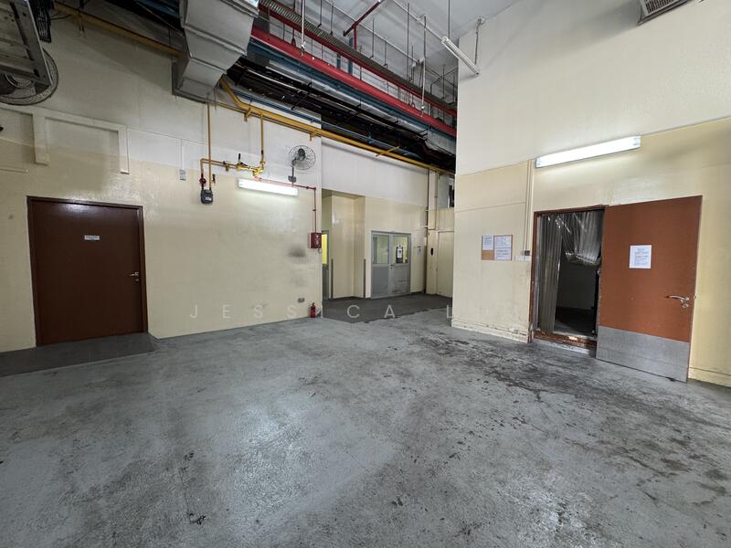 Enterprise Centre, 20 Bukit Batok Crescent, 3,886 sqft, Light Industrial (B1) For Rent, by Jessica Lim, 60016920 - Corridor - CommercialGuru.com.sg
