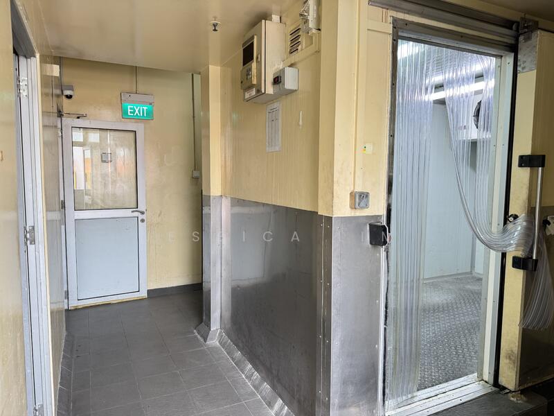Enterprise Centre, 20 Bukit Batok Crescent, 3,886 sqft, Light Industrial (B1) For Rent, by Jessica Lim, 60016920 - Corridor - CommercialGuru.com.sg