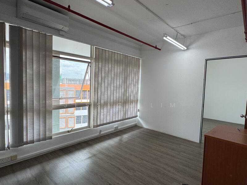 Enterprise Centre, 20 Bukit Batok Crescent, 3,886 sqft, Light Industrial (B1) For Rent, by Jessica Lim, 60016920 - Study - CommercialGuru.com.sg