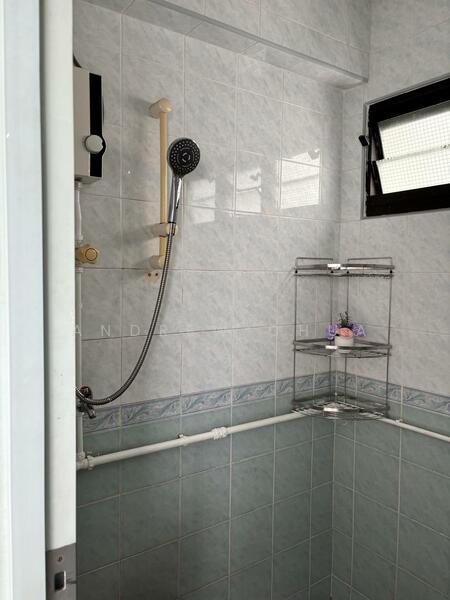 33 Marine Crescent, 33 Marine Crescent, 2 Bedrooms, 699 sqft, HDB Flat For Rent, by Andrew Chua, 60016927 - Bathroom - PropertyGuru.com.sg