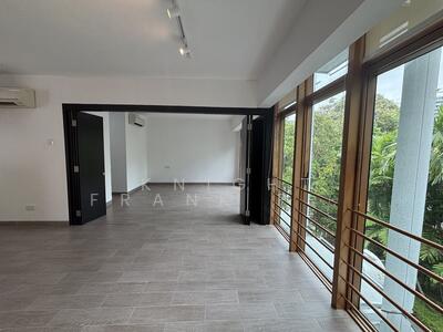 For Rent - Cavenagh Fortuna