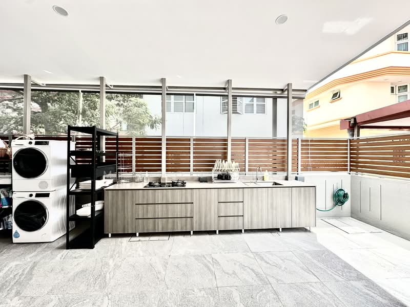 Multiple Size Rooms Available In Terrace House, , Room Rental, 120 sqft, Terraced House For Rent, by Milton Chee, 60017065 - PropertyGuru.com.sg