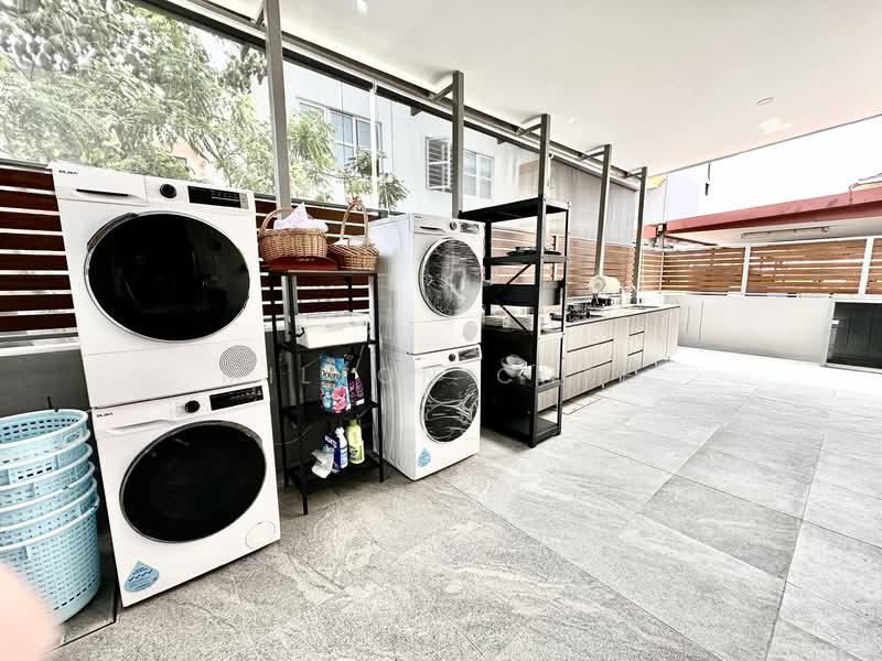 Multiple Size Rooms Available In Terrace House, , Room Rental, 120 sqft, Terraced House For Rent, by Milton Chee, 60017065 - PropertyGuru.com.sg