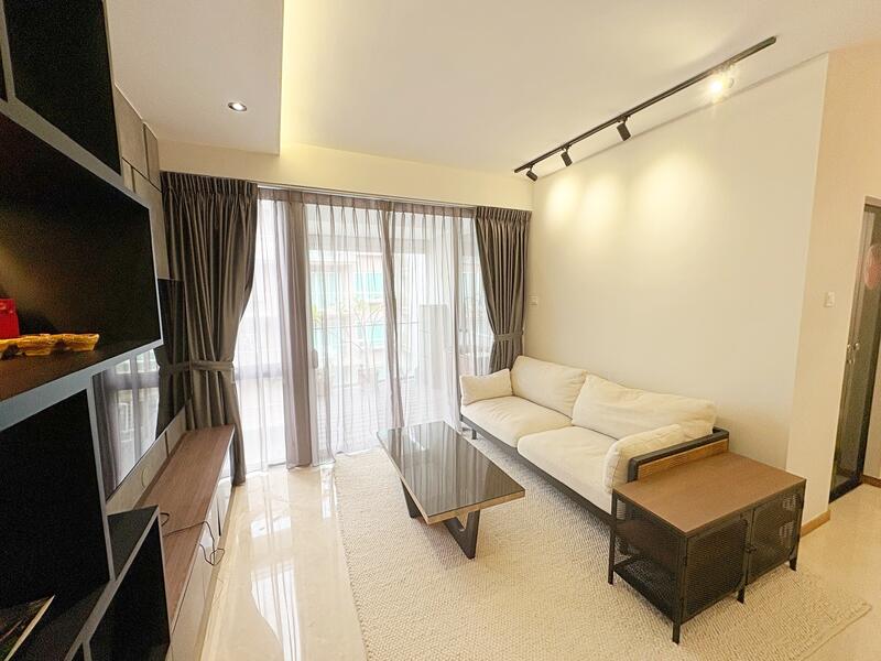 8 @ Mount Sophia, 10 Mount Sophia, 1 Bedroom, 861 sqft, Condominium For Rent, by Danny Wong, 60017167 - Living Room - PropertyGuru.com.sg