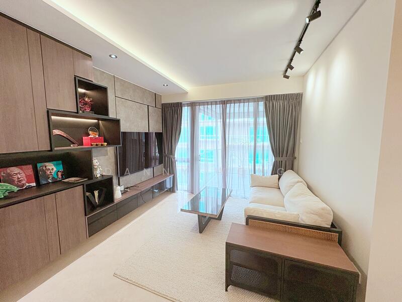 8 @ Mount Sophia, 10 Mount Sophia, 1 Bedroom, 861 sqft, Condominium For Rent, by Danny Wong, 60017167 - Living Room - PropertyGuru.com.sg