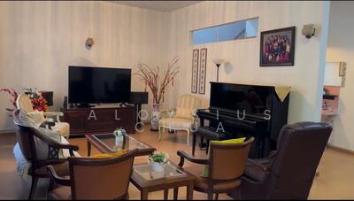 For Sale - Freehold Corner Terrace along East Coast Road for sale!