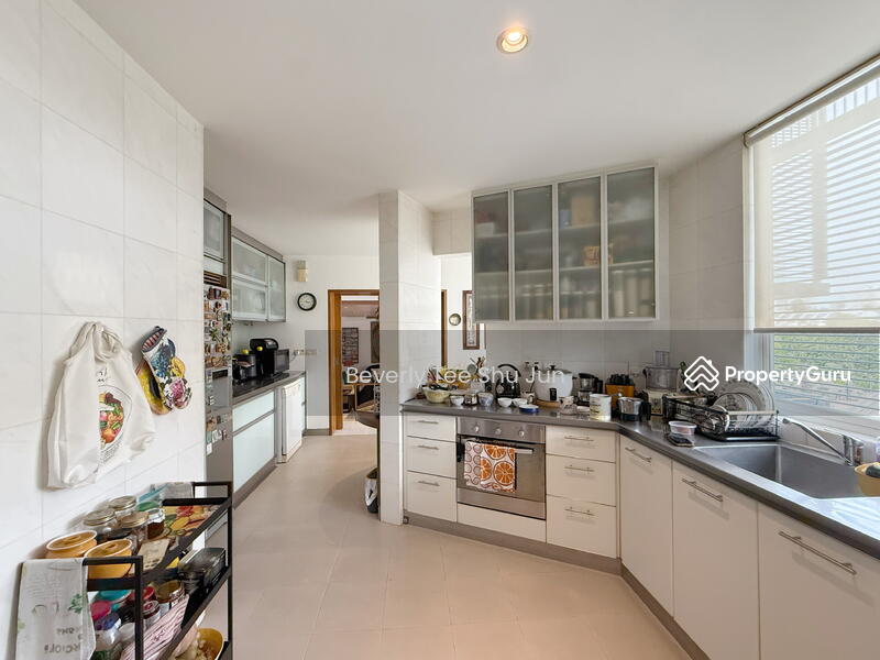 For Rent - Hills Apartment