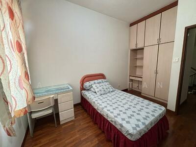 For Rent - Lakeside Grove