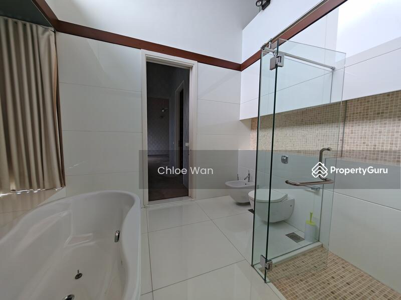 Level 2 Junior Master Bathroom