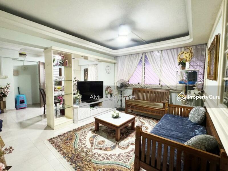For Sale - 118 Pasir Ris Street 11