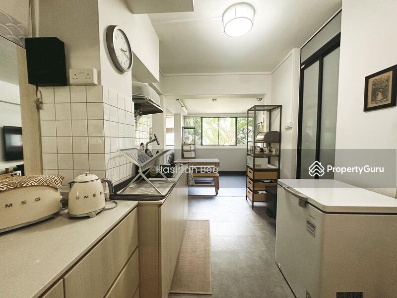 Elegant kitchen area 