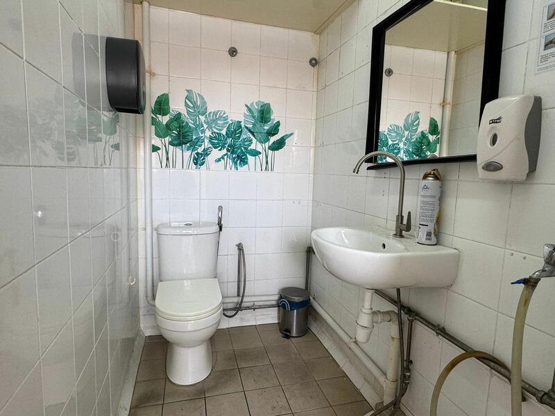 Enterprise Centre, 20 Bukit Batok Crescent, 3,884 sqft, Factory / Workshop (B2) For Sale, by Charissa Chew, 60018192 - CommercialGuru.com.sg