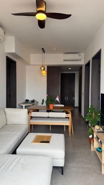 Midtown Modern, 18 Tan Quee Lan Street, Beach Road / Bugis / Rochor, 2 Bedrooms, 635 sqft, Condominium For Sale, by Kris Poh, 60018290 - Living Room - PropertyGuru.com.sg